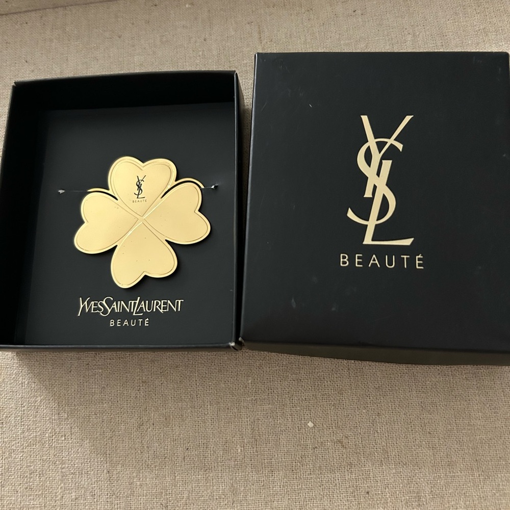 Yves Saint Laurent Beauté Gold Clover bookmark NIB